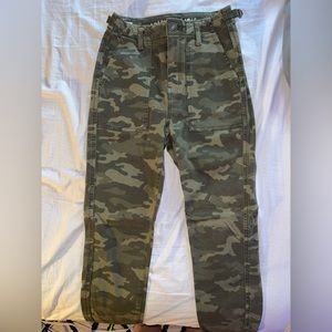 Camo American Eagle Cargo Jeans